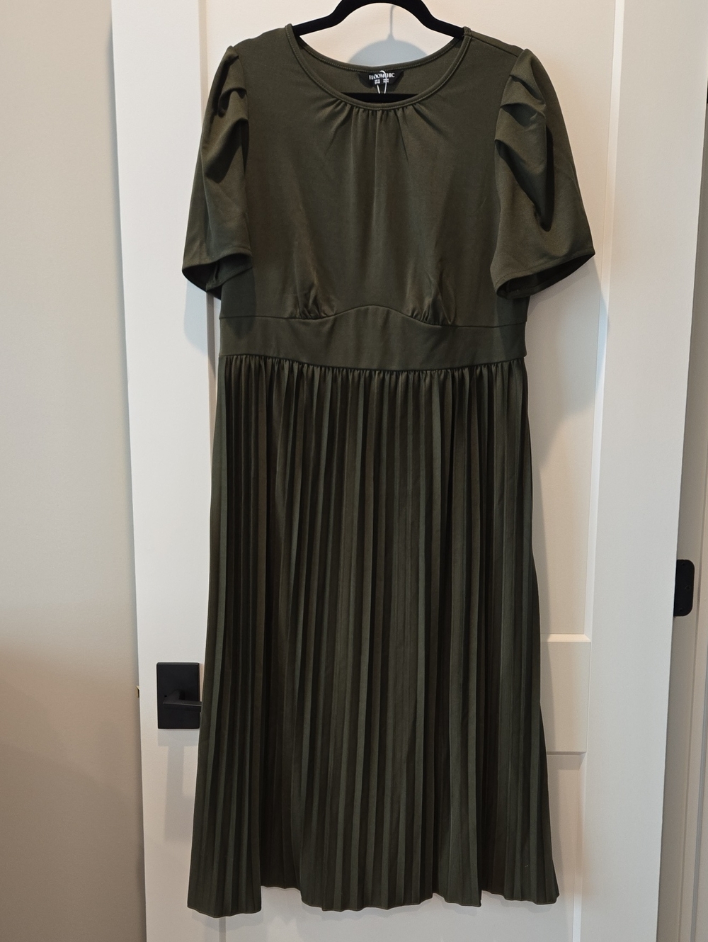 BloomChic Olive Green Pleated Midi Dress